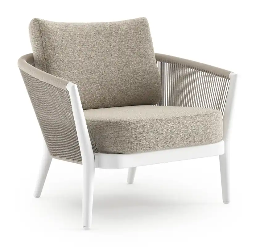 Orso loungestoel in wit aluminium en beige verticaal geweven ronde rope met Catania Sand all weather cosytica kussen Aanbieding