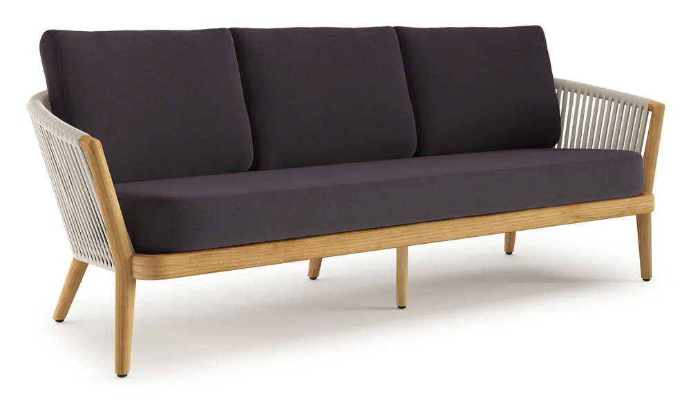 Beperkte Voorraad Orso loungebank in teak en beige verticaal geweven luxe vlakke rope met Tundra Red all weather sunbrella® luxe kussen