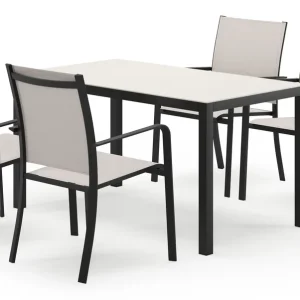 Weekendaanbieding Feltro rechthoekige tuinset in zwart aluminium en sintered stone crema minerale met 4 Calobra tuinstoelen