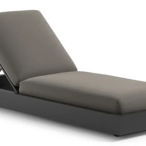 Aanbieding Como verstelbaar ligbed in zwart aluminium met lopi silver all weather Sunbrella® luxe kussen