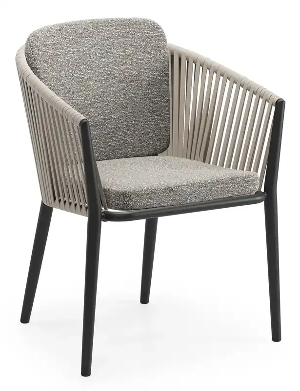 Orso tuinstoel in zwart aluminium en beige verticaal geweven vlakke rope met zitkussen in All Weather Sunbrella® Luxe Tundra Pepper Rechtstreeks Van De Fabrikant