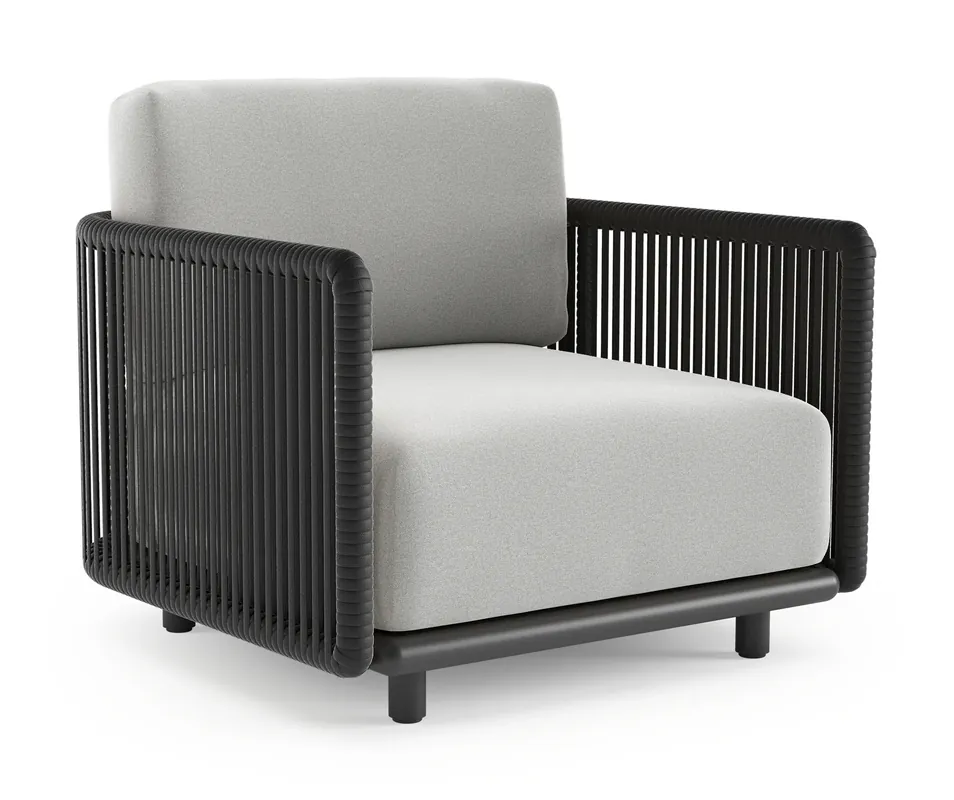 Finale Uitverkoop Organo loungestoel in zwart aluminium en zwart verticaal geweven luxe vlakke rope met natte grey chine all weather Sunbrella® luxe kussen