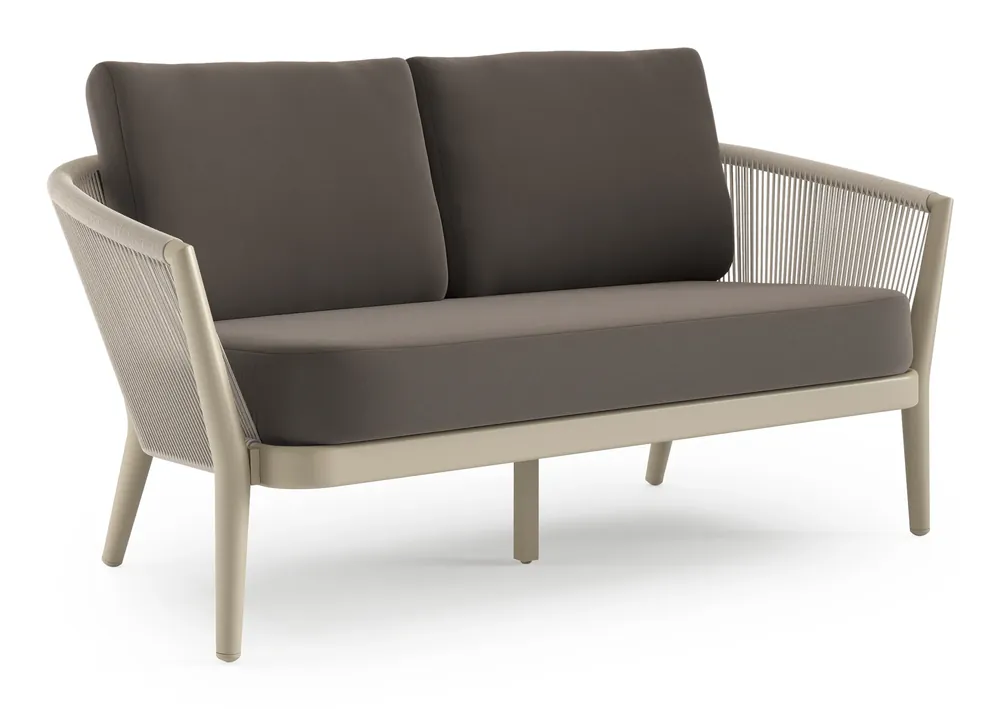 Betaalbaar Orso loungebank in beige aluminium en beige verticaal geweven ronde rope met Natte Nature Grey all weather sunbrella® luxe kussen