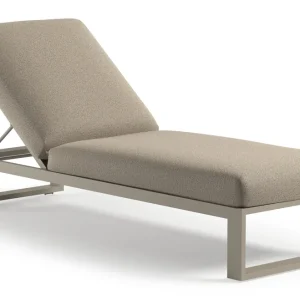 Aanbieding Verato verstelbaar ligbed in beige aluminium met marbella beige all weather cosytica kussen