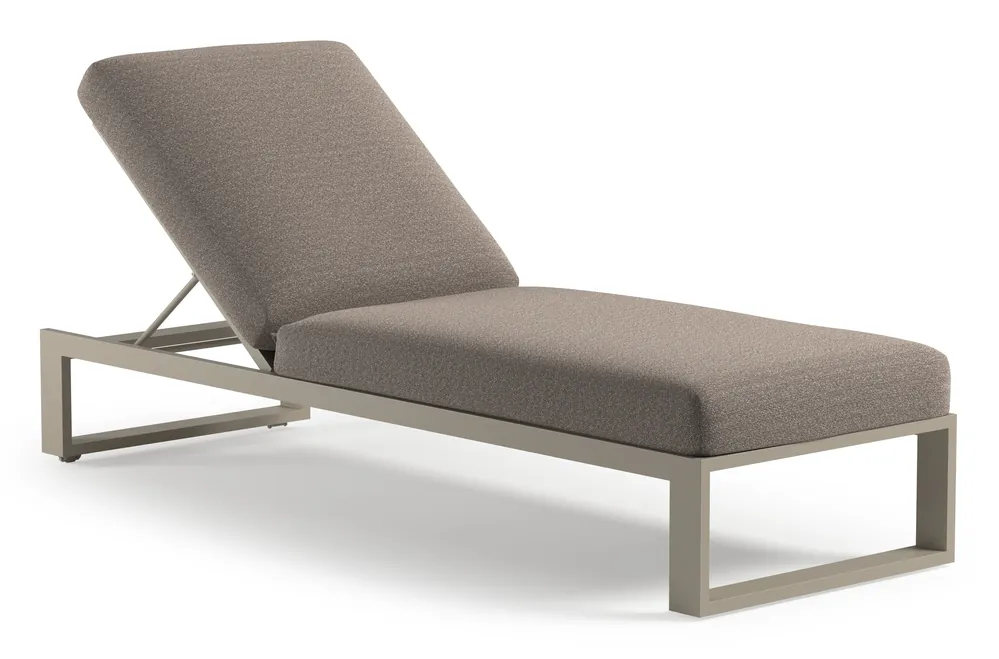 Bestseller Verato verstelbaar ligbed in beige aluminium met wander manioc all weather sunbrella® luxe kussen