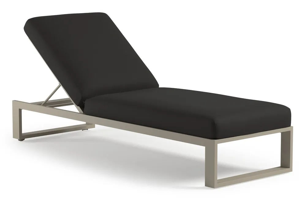 Betaalbaar Verato verstelbaar ligbed in beige aluminium met heritage char all weather sunbrella® luxe kussen