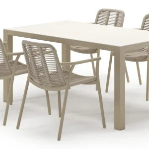 Aanbieding Varese tuinset in beige aluminium en crema minerale sintered stone met 4 stapelbare Berga tuinstoelen
