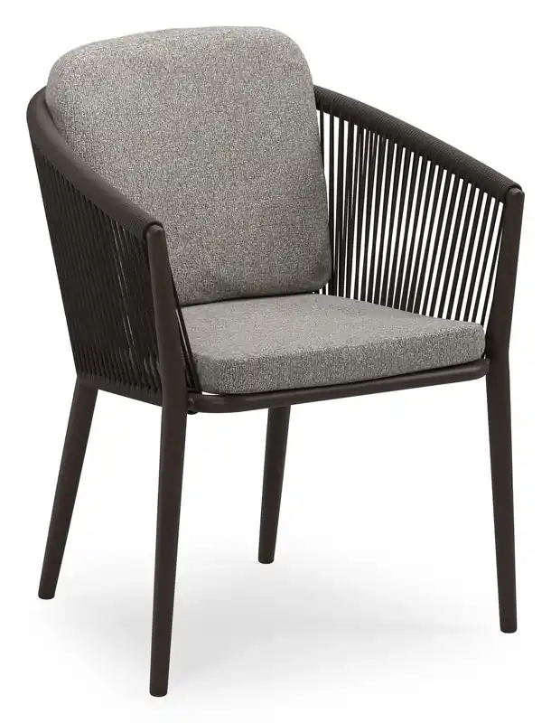 Gratis Retour Orso stapelbare tuinstoel in donkerbruin aluminium en donkerbruin verticaal geweven ronde rope met stoelkussen in All Weather Sunbrella® Luxe Tundra Charcoal