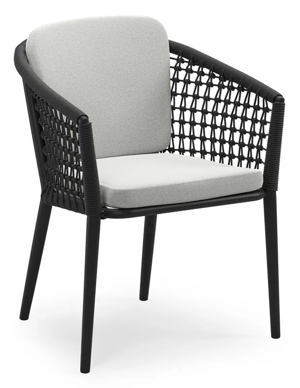 Premium Orso stapelbare tuinstoel in zwart aluminium en zwart visnet geweven ronde rope met stoelkussen in All Weather Sunbrella® Luxe Natte Grey Chine