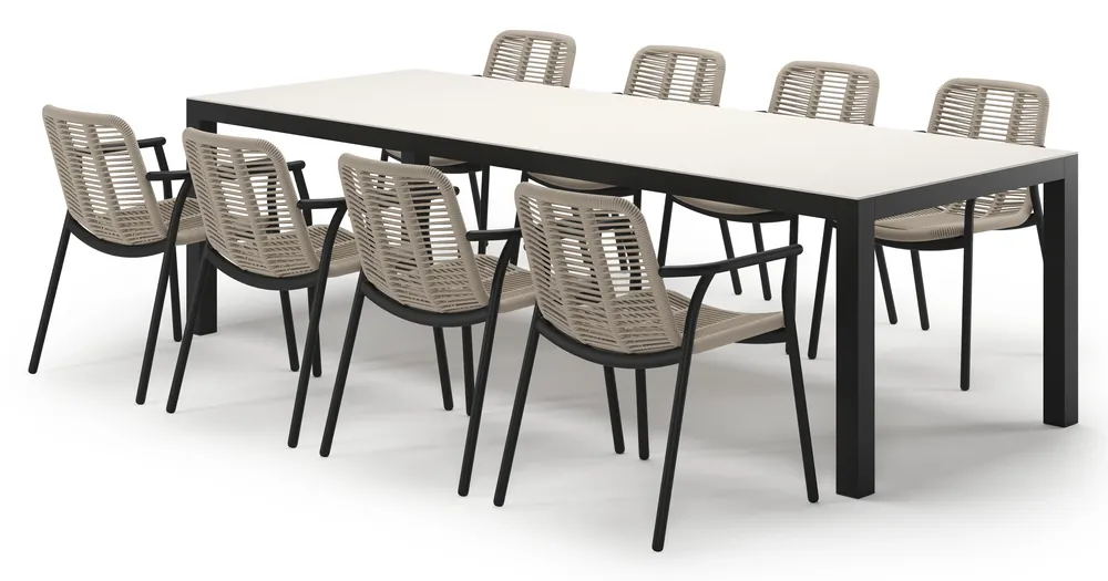 Varese tuinset in zwart aluminium en crema minerale sintered stone met 8 stapelbare Berga tuinstoelen Gereduceerde Prijs