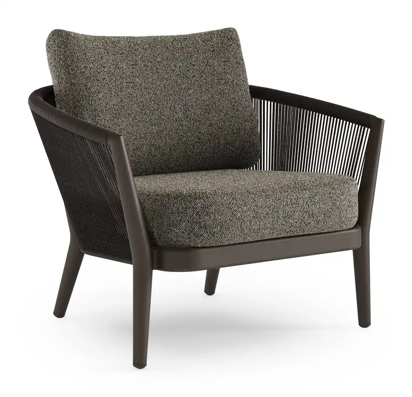 Orso loungestoel in donkerbruin aluminium en donkerbruin verticaal geweven ronde rope met Marbella Tunder all weather cosytica kussen Voordeelprijs